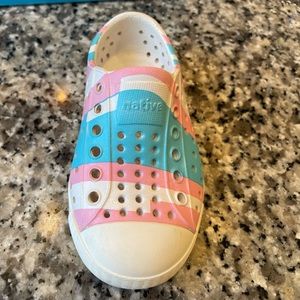 Lightly used Child Size 6 Jefferson Natives